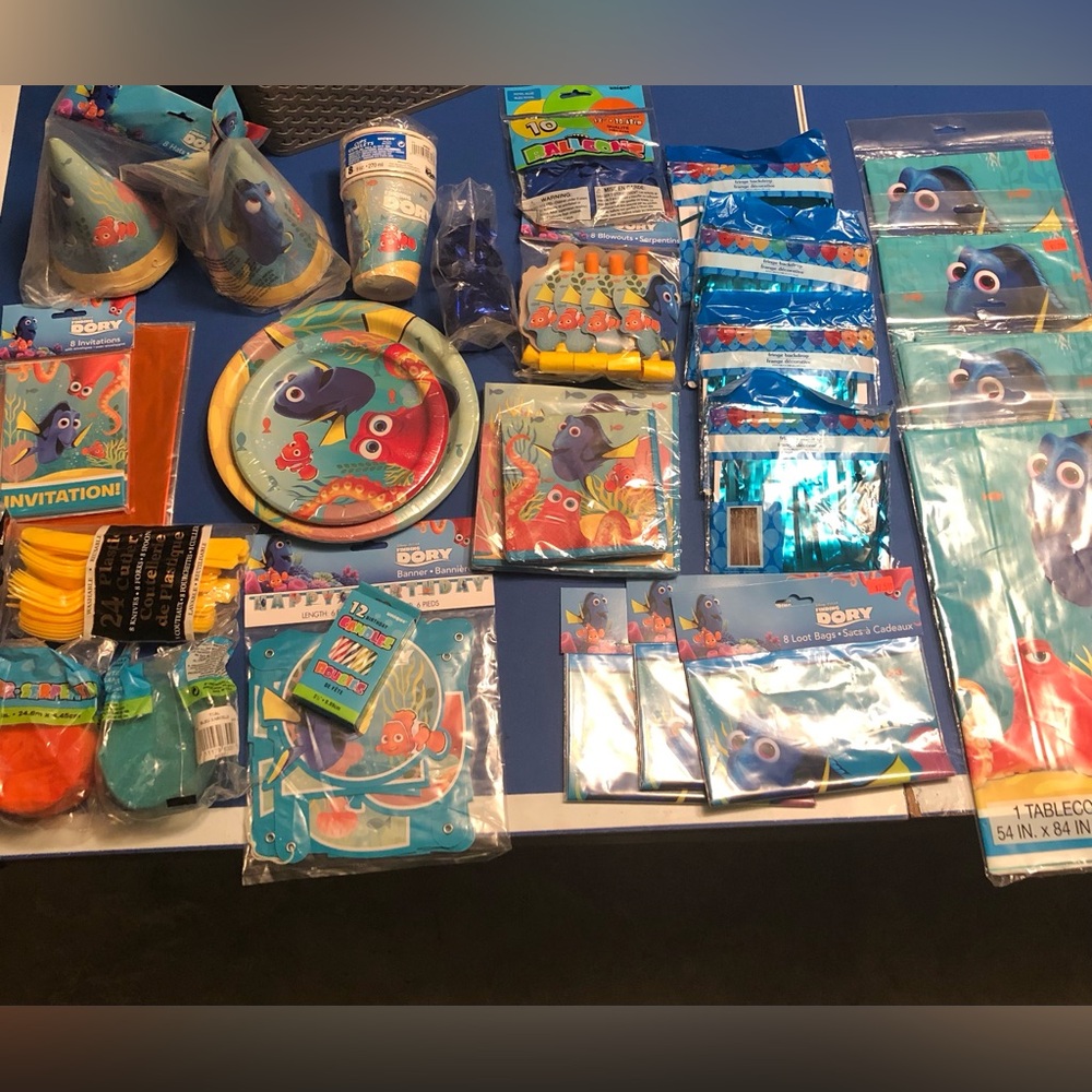 Party Supplies Set - Finding Nemo/Dory